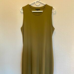 NWT Banana Republic maxi dress in olive